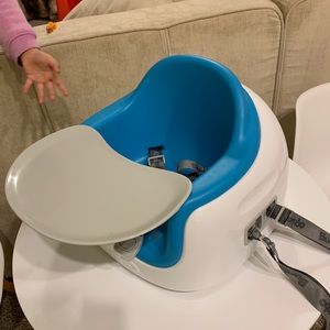 Bumbo chair with tray